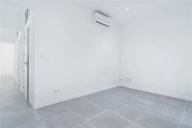 2 soveværelse Lejlighed til salg i Santa Catalina, Palma de Mallorca - € 485.000 (Ref: 9893478)