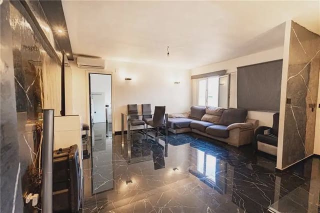 Ático de 3 habitaciones en Son Roca, Palma de Mallorca en venta - 357.000 € (Ref: 9893495)
