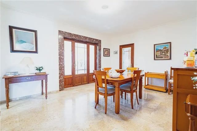 6 bedroom Villa for sale in Santa María del Camí with pool garage - € 850,000 (Ref: 9893496)