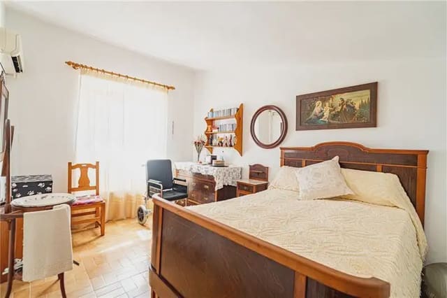 6 bedroom Villa for sale in Santa María del Camí with pool garage - € 850,000 (Ref: 9893496)