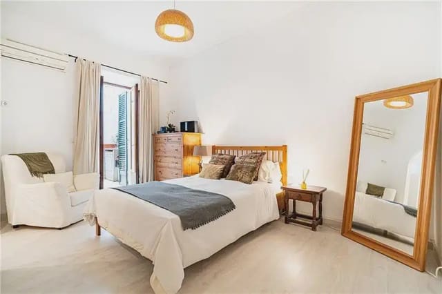 Apartamento de 2 habitaciones en La Seu, Palma de Mallorca en venta - 995.000 € (Ref: 9893497)