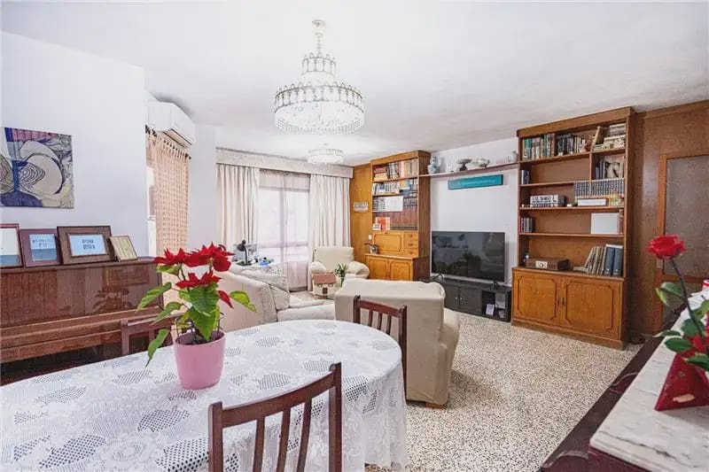 3 soveværelse Lejlighed til salg i Palma de Mallorca med garage - € 690.000 (Ref: 9893503)