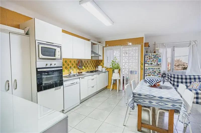 3 soveværelse Lejlighed til salg i Palma de Mallorca med garage - € 690.000 (Ref: 9893503)
