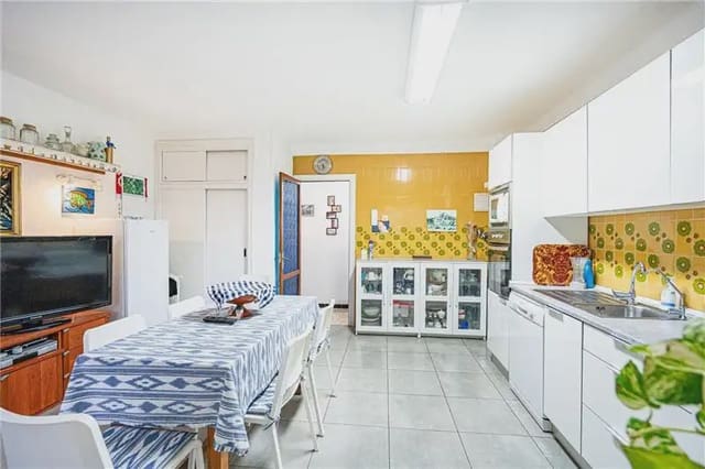 3 soveværelse Lejlighed til salg i Santa Catalina, Palma de Mallorca med garage - € 690.000 (Ref: 9893503)