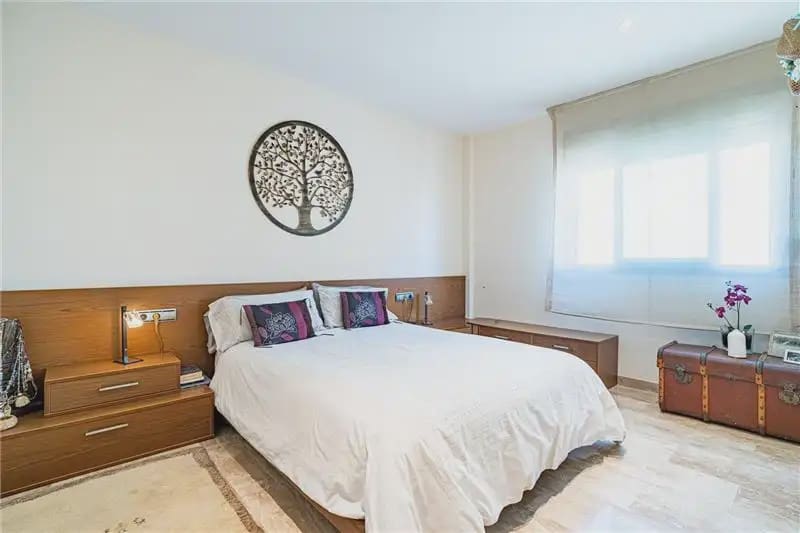 4 bedroom Flat for sale in Palma de Mallorca with pool garage - € 798,000 (Ref: 9893505)