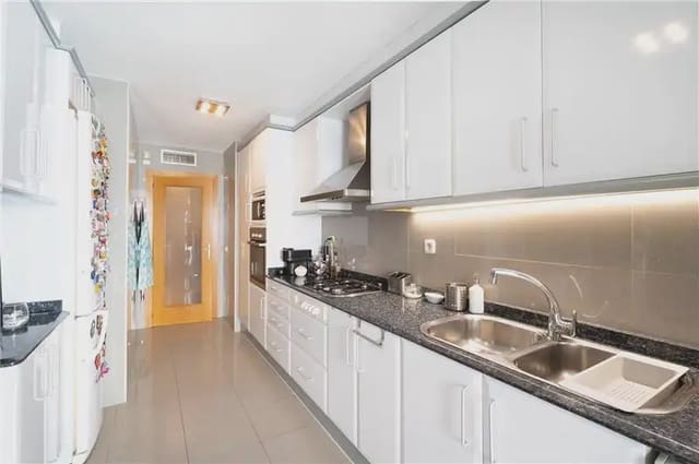 Apartamento de 2 habitaciones en La Bonanova, Palma de Mallorca en venta con piscina garaje - 660.000 € (Ref: 9893506)
