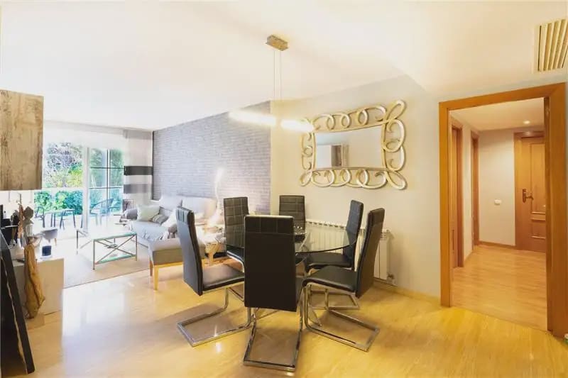 Apartamento de 2 habitaciones en Palma de Mallorca en venta con piscina garaje - 660.000 € (Ref: 9893506)