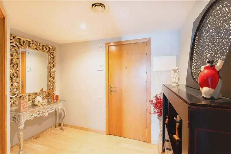 Apartamento de 2 habitaciones en Palma de Mallorca en venta con piscina garaje - 660.000 € (Ref: 9893506)