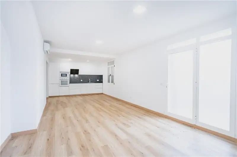 Oficina en Palma de Mallorca en alquiler con garaje - 1.000 € (Ref: 9893517)
