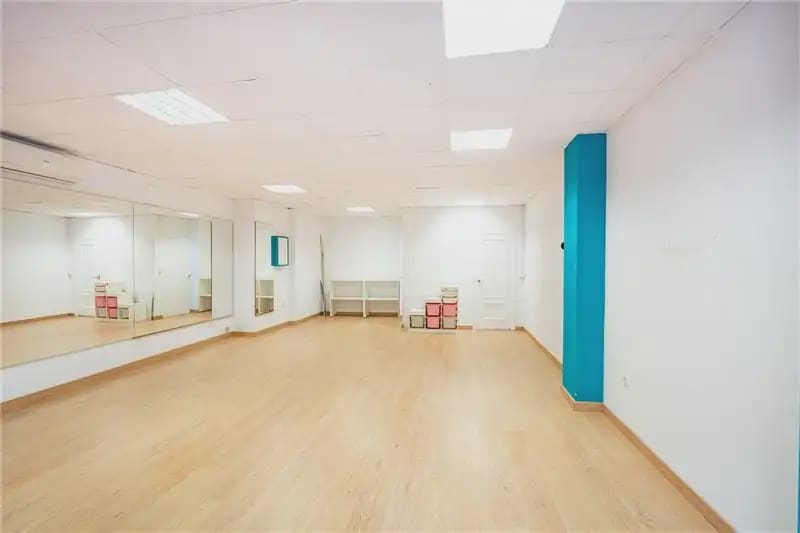 Kommersiell til leie i Palma de Mallorca - € 1 210 (Ref: 9893521)