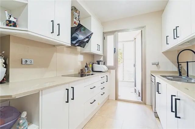 Apartamento de 4 habitaciones en Son Roca, Palma de Mallorca en venta con piscina garaje - 1.197.000 € (Ref: 9893525)