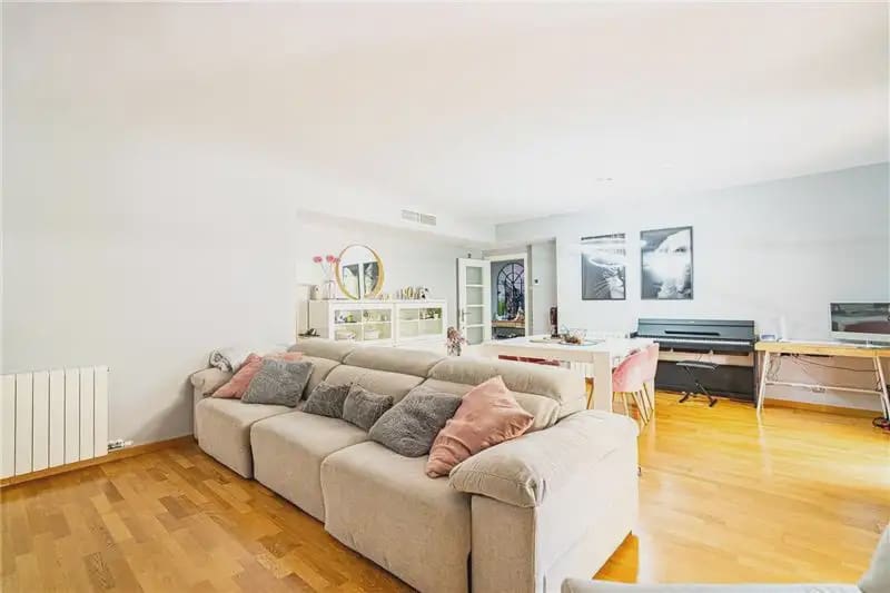 Apartamento de 4 habitaciones en Palma de Mallorca en venta con piscina garaje - 1.197.000 € (Ref: 9893525)