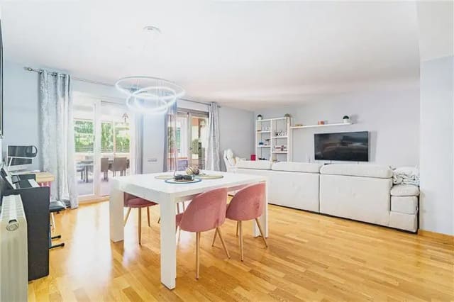 Apartamento de 4 habitaciones en Son Roca, Palma de Mallorca en venta con piscina garaje - 1.197.000 € (Ref: 9893525)