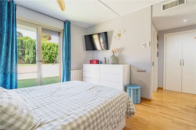 Apartamento de 4 habitaciones en Son Roca, Palma de Mallorca en venta con piscina garaje - 1.197.000 € (Ref: 9893525)