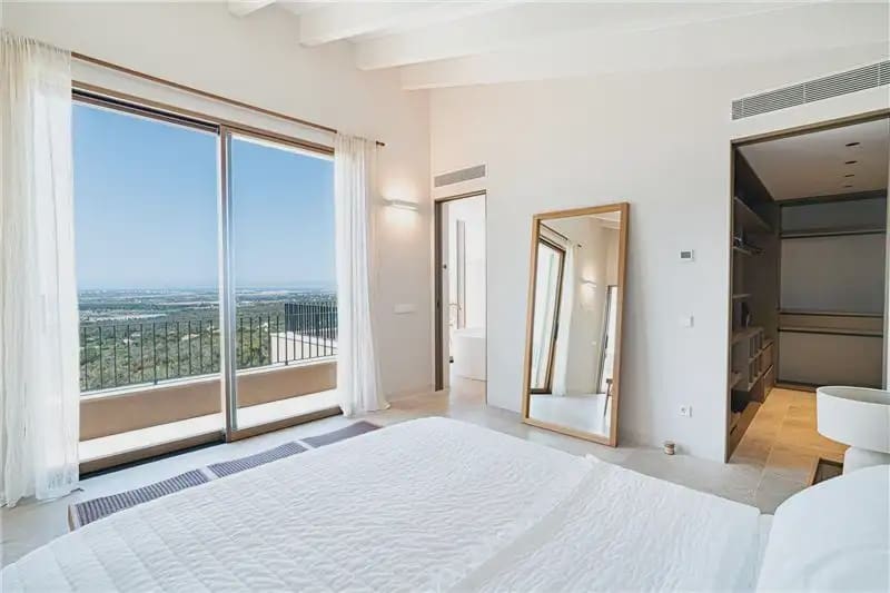 4 bedroom Finca/Country House for sale in Palma de Mallorca with pool garage - € 4,500,000 (Ref: 9893526)