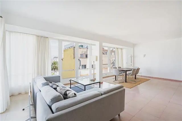4 soverom Leilighet til leie i El Terreno, Palma de Mallorca - € 1 900 (Ref: 9894900)