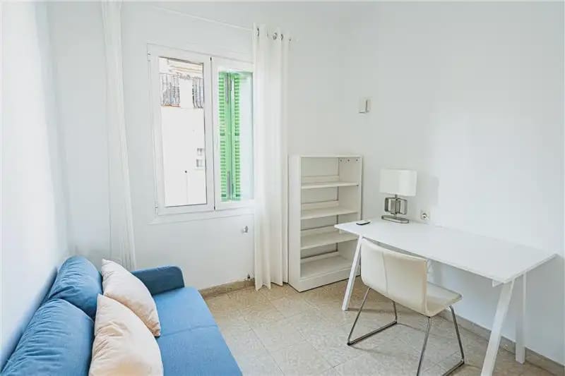 4 soverom Leilighet til leie i Palma de Mallorca - € 1 900 (Ref: 9894900)
