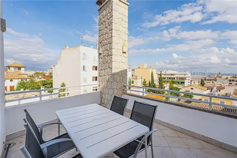 4 soverom Leilighet til leie i Palma de Mallorca - € 1 900 (Ref: 9894900)
