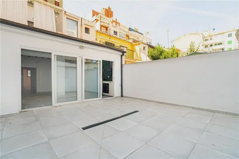 2 bedroom Apartment for sale in Palma de Mallorca - € 449,000 (Ref: 9895438)