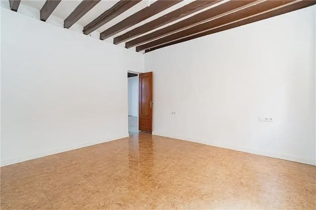 2 bedroom Apartment for sale in Santa Catalina, Palma de Mallorca - € 449,000 (Ref: 9895438)