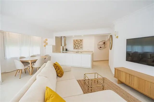 3 quarto Apartamento para arrendar em Santa Catalina, Palma de Mallorca - 2 300 € (Ref: 9908961)