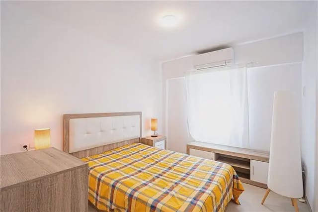 3 quarto Apartamento para arrendar em Santa Catalina, Palma de Mallorca - 2 300 € (Ref: 9908961)