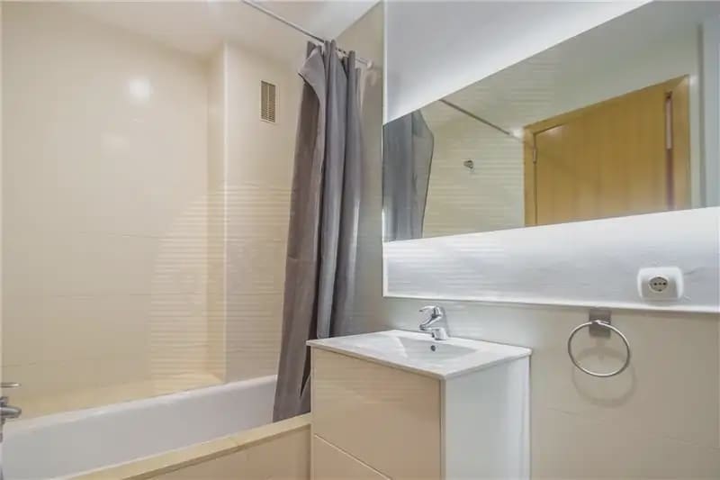 3 sovrum Lägenhet att hyra i Palma de Mallorca med garage - 1 750 € (Ref: 9911545)