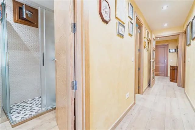 3 quarto Apartamento para venda em Santa Catalina, Palma de Mallorca - 480 000 € (Ref: 9914604)