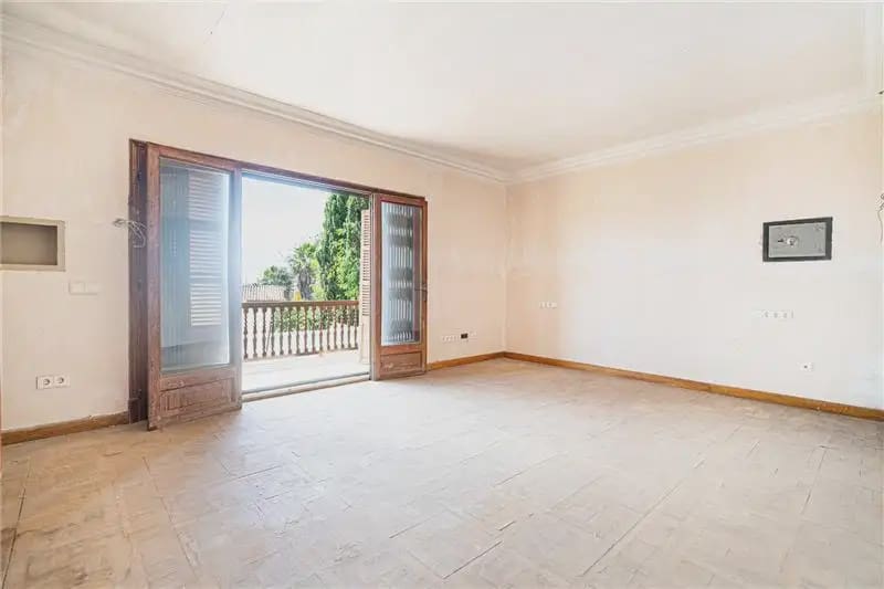 7 bedroom Villa for sale in Palma de Mallorca with pool garage - € 2,100,000 (Ref: 9925256)