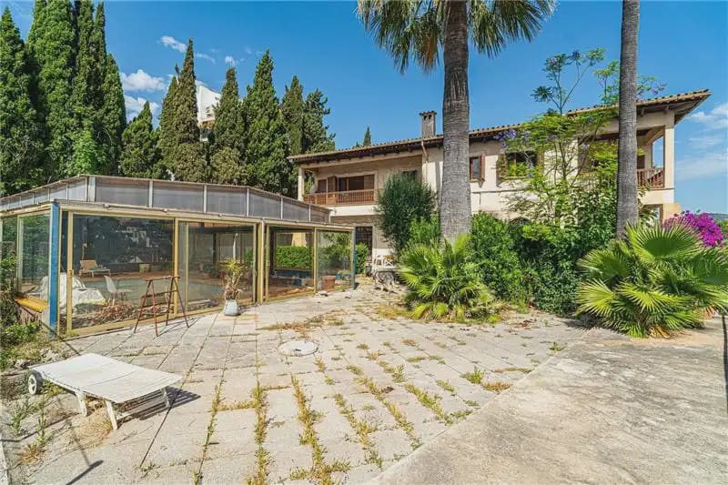 7 bedroom Villa for sale in Palma de Mallorca with pool garage - € 2,100,000 (Ref: 9925256)