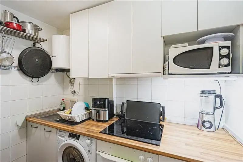 2 bedroom Apartment for sale in Palma de Mallorca - € 320,000 (Ref: 9928489)
