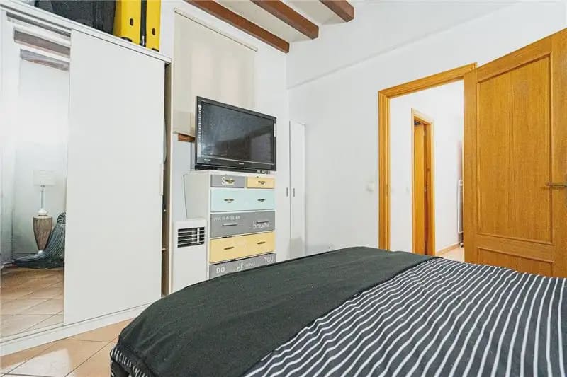 2 bedroom Apartment for sale in Palma de Mallorca - € 320,000 (Ref: 9928489)