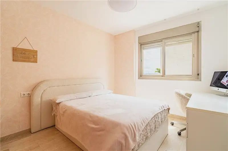 4 bedroom Penthouse for sale in Palma de Mallorca with pool garage - € 1,590,000 (Ref: 9928490)