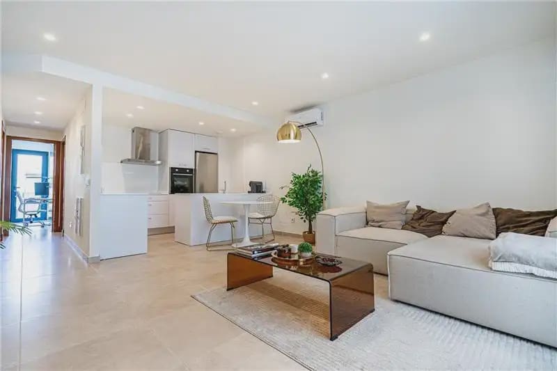 2 bedroom Townhouse for sale in Palma de Mallorca with garage - € 515,000 (Ref: 9932298)