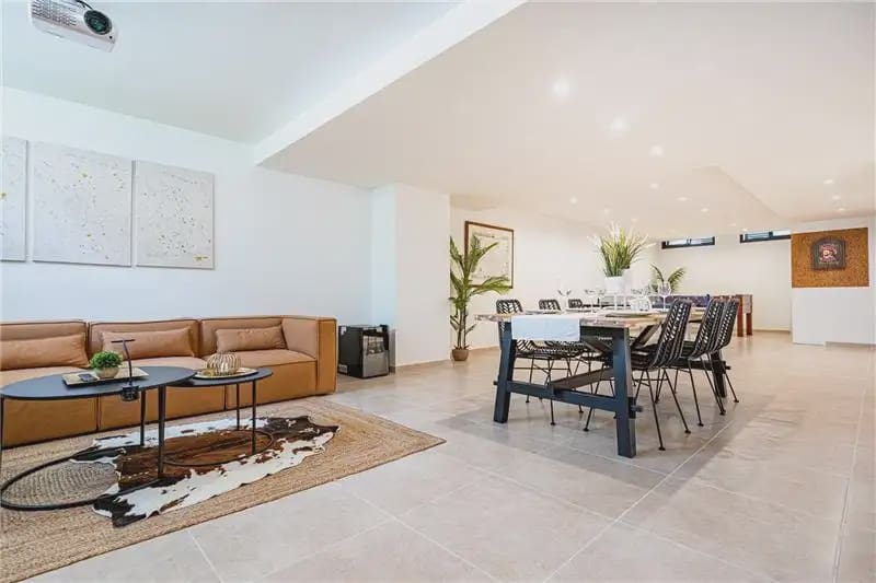 2 bedroom Townhouse for sale in Palma de Mallorca with garage - € 515,000 (Ref: 9932298)