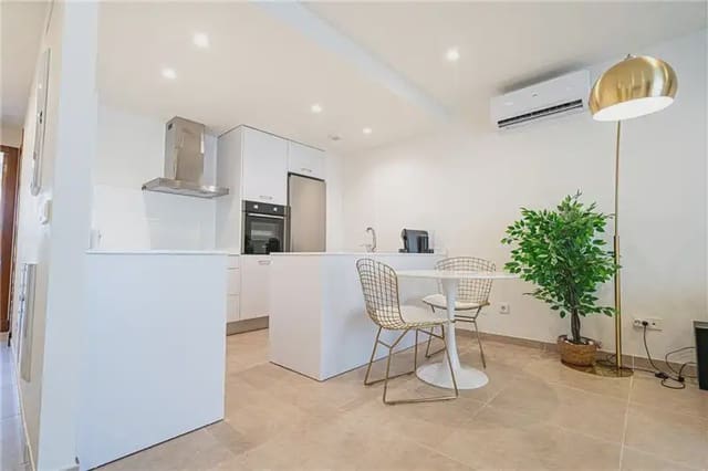 2 soveværelse Byhus til salg i Son Ferriol, Palma de Mallorca med garage - € 515.000 (Ref: 9932298)