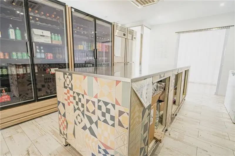 Commercial for sale in Palma de Mallorca - € 165,000 (Ref: 9936705)