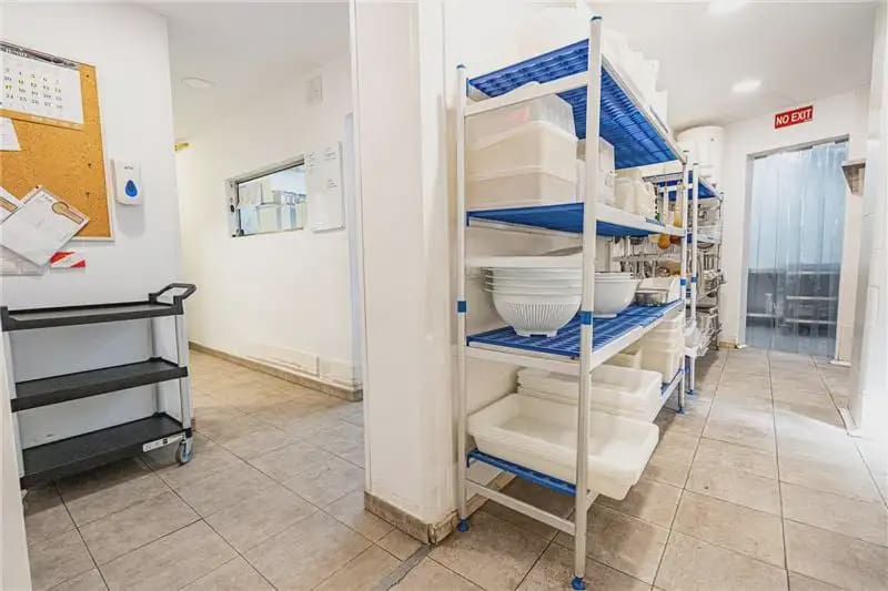 Commercial for sale in Palma de Mallorca - € 165,000 (Ref: 9936705)