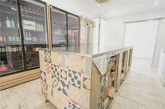 Commercial for sale in Es Forti, Palma de Mallorca - € 165,000 (Ref: 9936705)