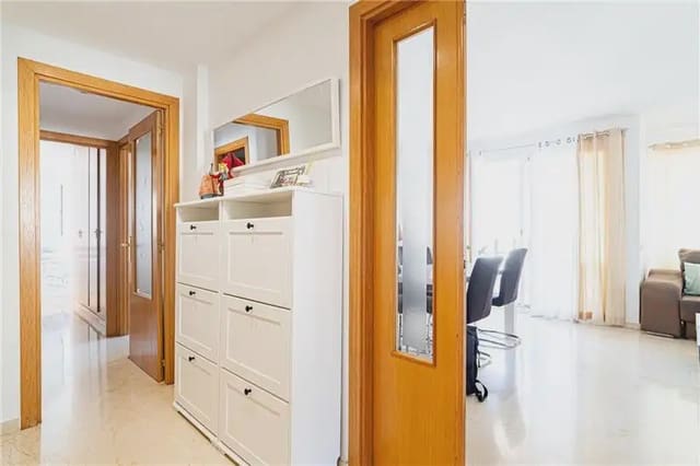 2 bedroom Flat for rent in Las Maravillas, Palma de Mallorca with pool garage - € 1,950 (Ref: 9937136)