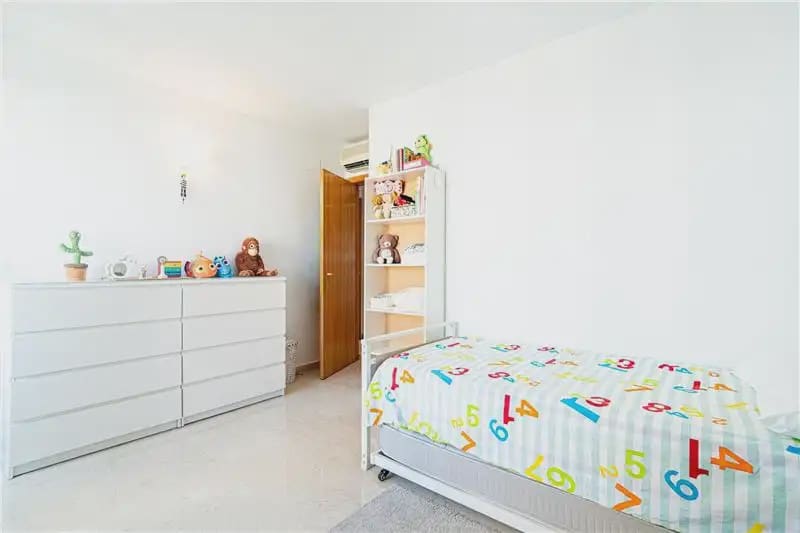 2 bedroom Flat for rent in Palma de Mallorca with pool garage - € 1,950 (Ref: 9937136)