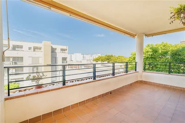 2 bedroom Flat for rent in Las Maravillas, Palma de Mallorca with pool garage - € 1,950 (Ref: 9937136)