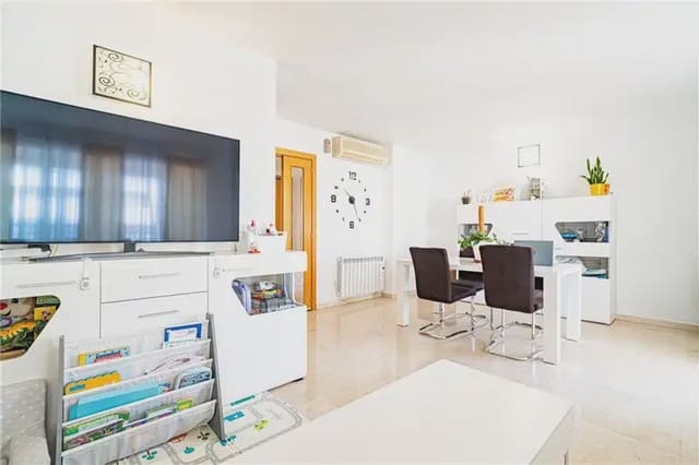 2 bedroom Flat for rent in Las Maravillas, Palma de Mallorca with pool garage - € 1,950 (Ref: 9937136)