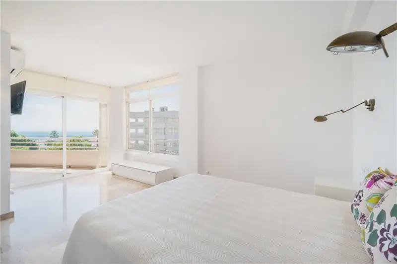 3 soverom Leilighet til salgs i Palma de Mallorca med svømmebasseng garasje - € 1 130 000 (Ref: 9938715)