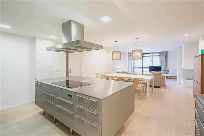 4 sovrum Lägenhet att hyra i Palma de Mallorca med garage - 2 600 € (Ref: 9938716)