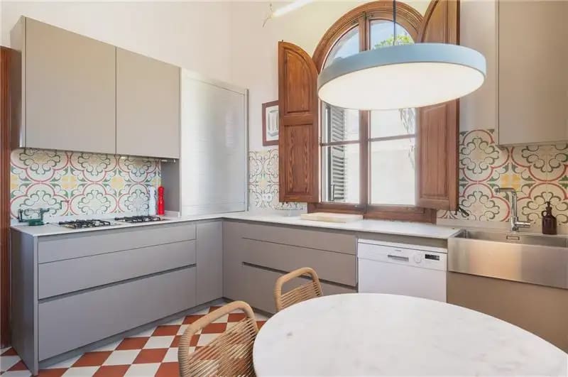 4 soveværelse Villa til salg i Palma de Mallorca med swimmingpool garage - € 1.500.000 (Ref: 9941206)