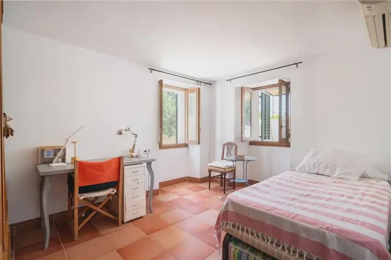 4 soveværelse Villa til salg i Palma de Mallorca med swimmingpool garage - € 1.500.000 (Ref: 9941206)