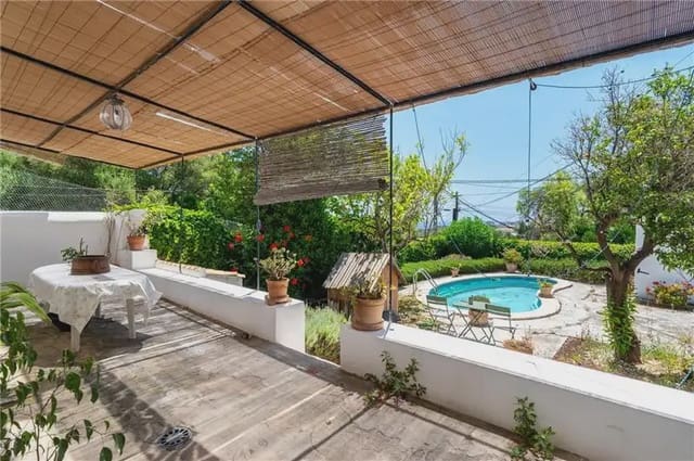4 soveværelse Villa til salg i La Bonanova, Palma de Mallorca med swimmingpool garage - € 1.500.000 (Ref: 9941206)