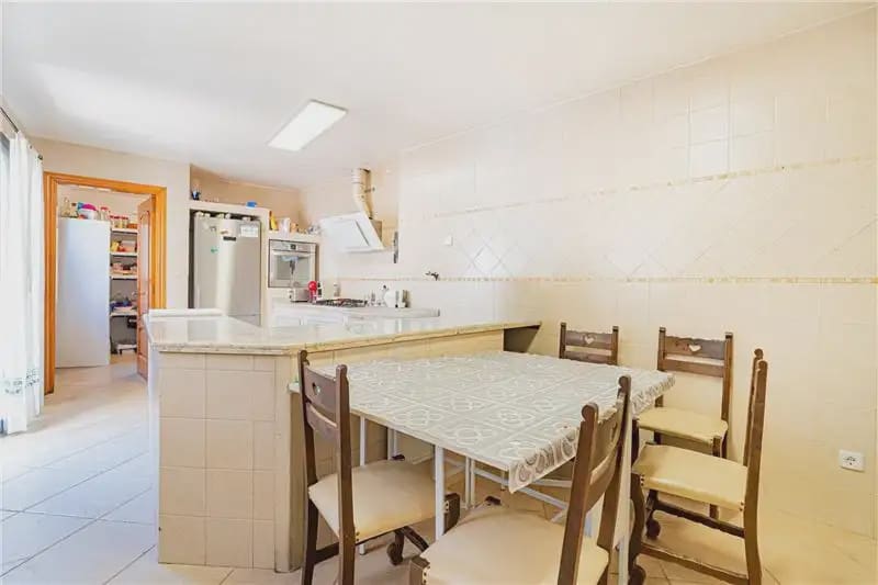 3 makuuhuone Omakotitalo myytävänä paikassa Vilafranca de Bonany mukana 
autotalli - 680 000 € (Ref: 9953081)