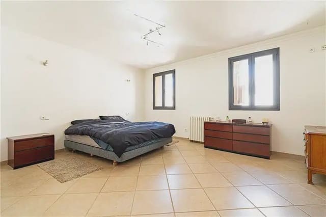 3 makuuhuone Omakotitalo myytävänä paikassa Vilafranca de Bonany mukana 
autotalli - 680 000 € (Ref: 9953081)